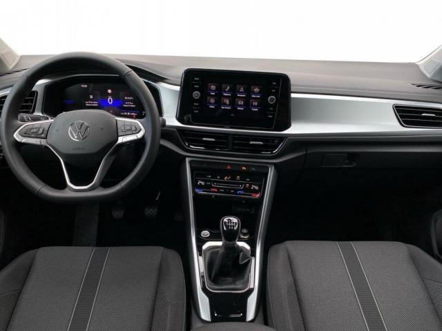 Volkswagen T-Roc image 5