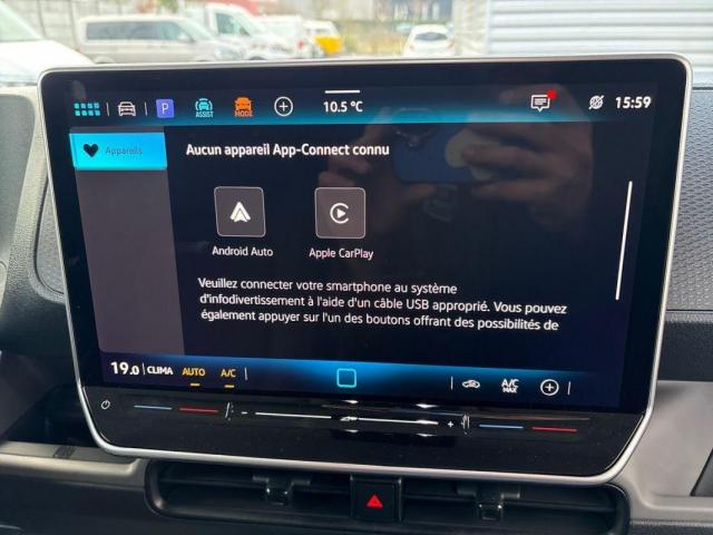 Volkswagen Id. Buzz image 1