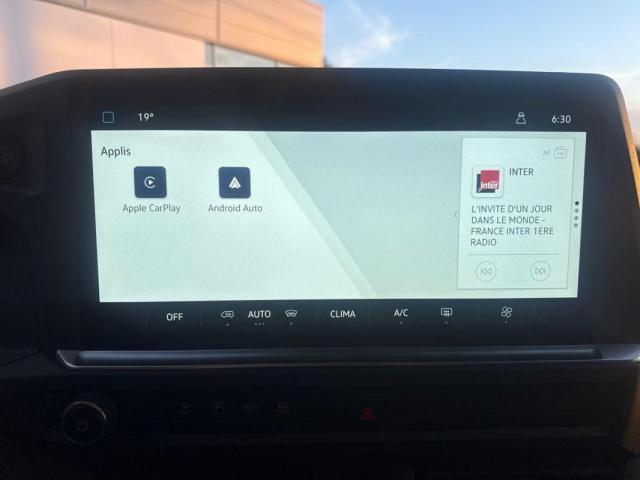 Volkswagen Transporter image 1