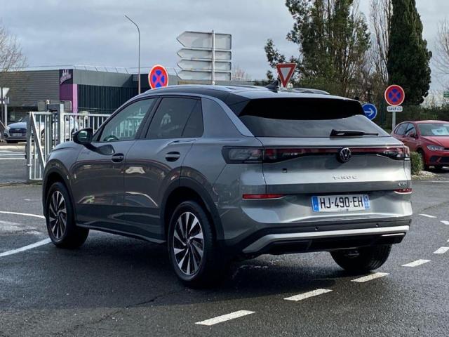 Volkswagen T-Roc image 2