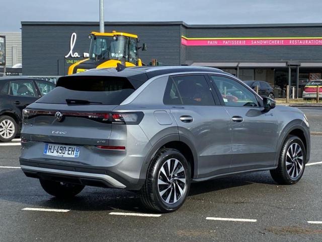 Volkswagen T-Roc image 1