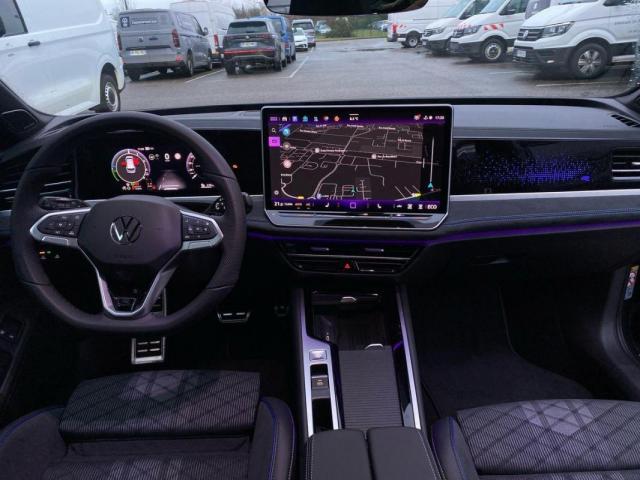 Volkswagen Passat image 1