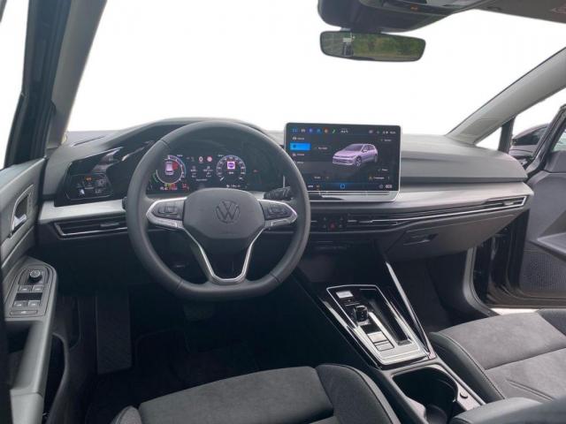 Volkswagen Golf image 8