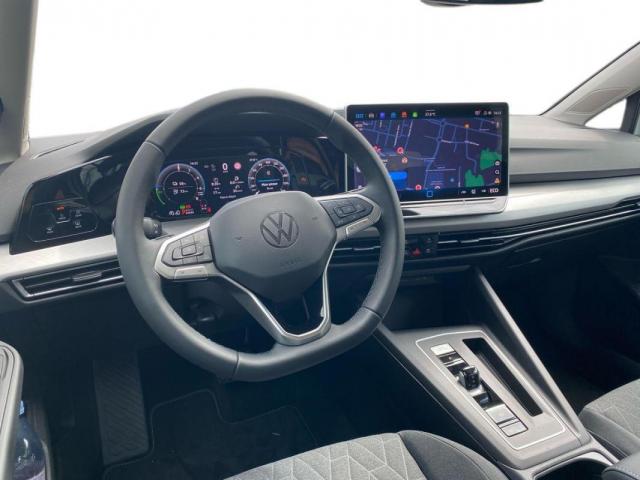 Volkswagen Golf image 1