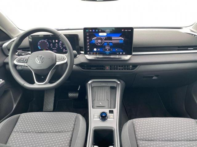 Volkswagen T-Roc image 4