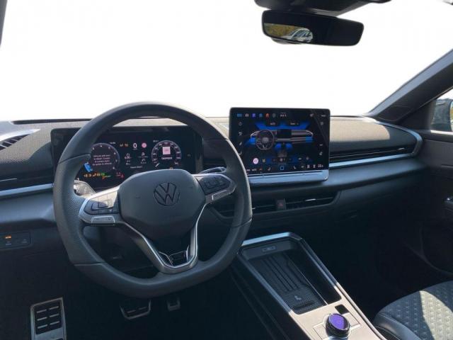 Volkswagen T-Roc image 7