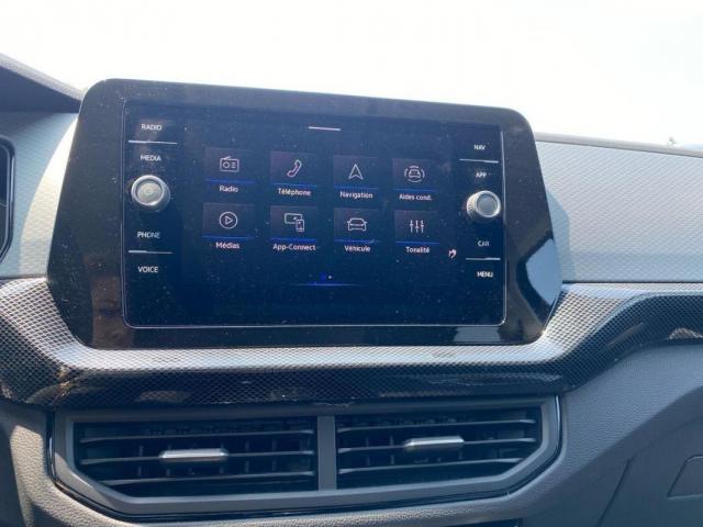 Volkswagen T-Cross image 1
