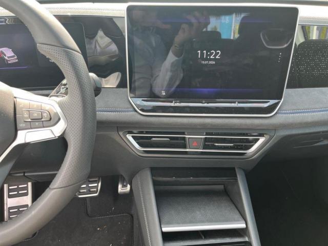 Volkswagen Tiguan image 8