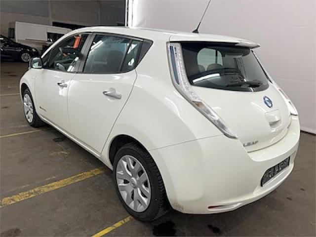 Nissan Leaf image 9