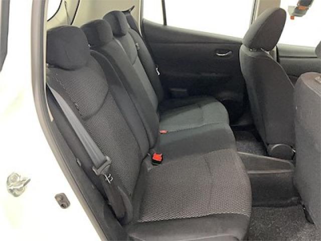Nissan Leaf image 5
