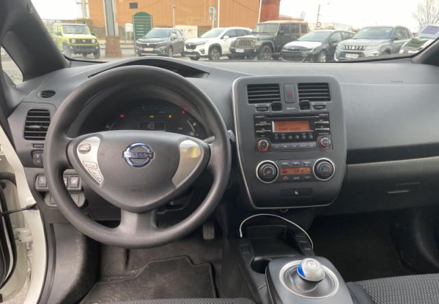 Nissan Leaf image 2