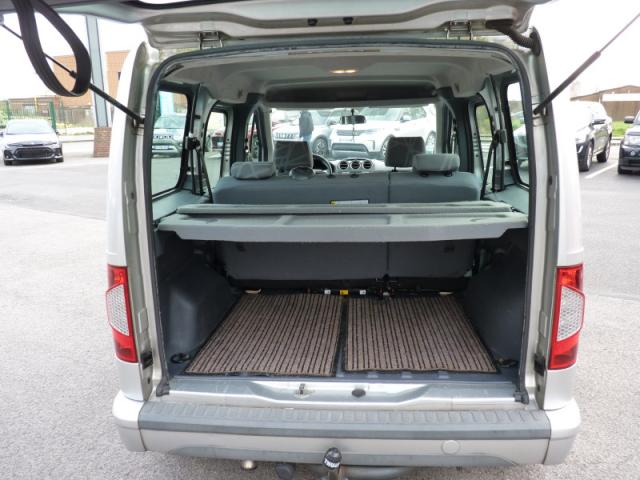 Ford Tourneo Connect image 2