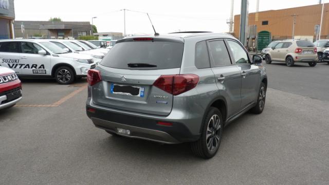 Suzuki Vitara image 2