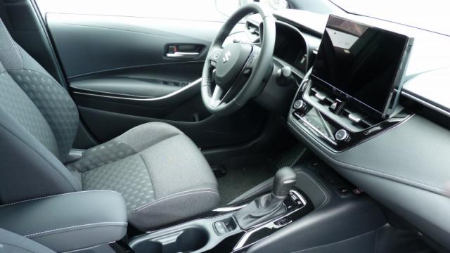 Suzuki Swace image 4