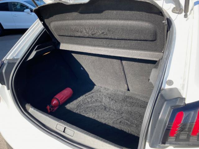 Peugeot 208 image 4