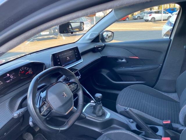 Peugeot 208 image 2