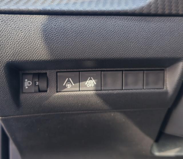 Peugeot 2008 image 4