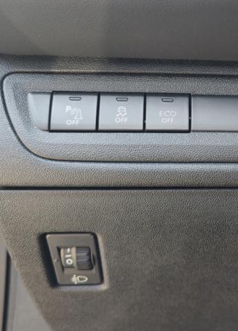Peugeot 208 image 2