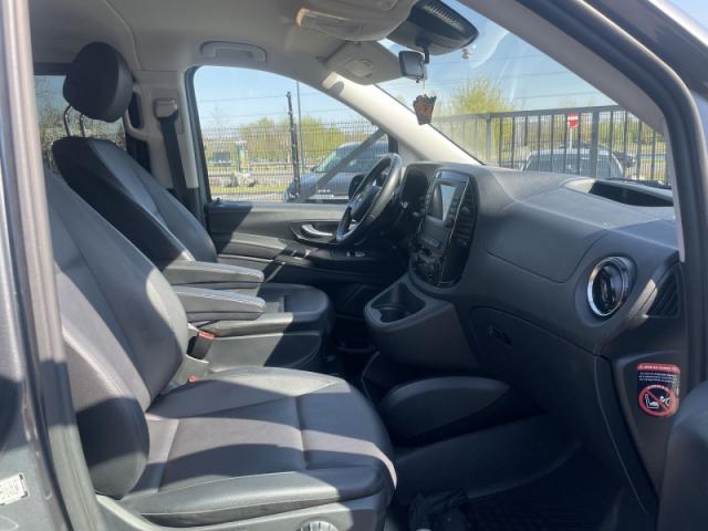 Mercedes Benz Vito image 2