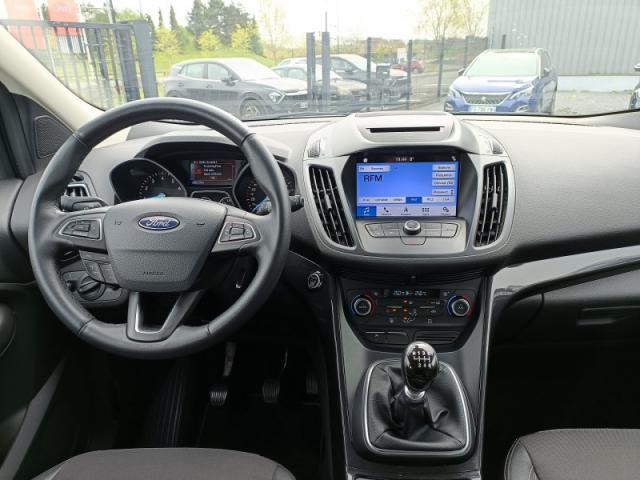 Ford Kuga image 5