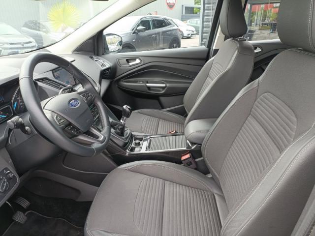 Ford Kuga image 6