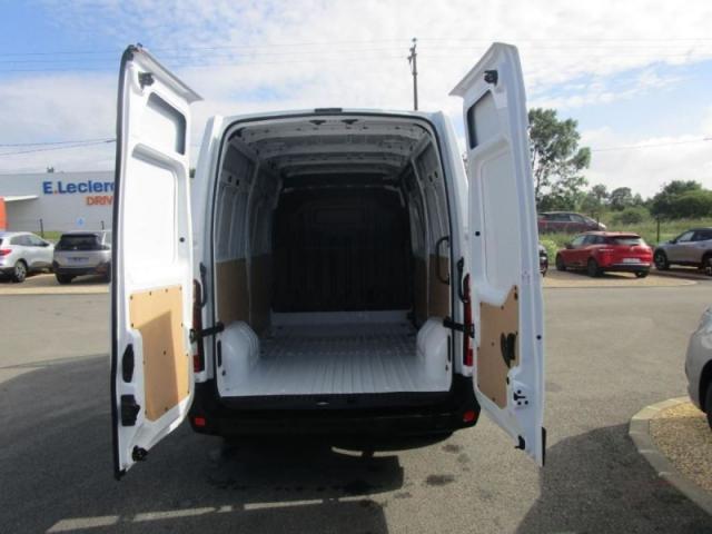 Nissan Interstar image 6