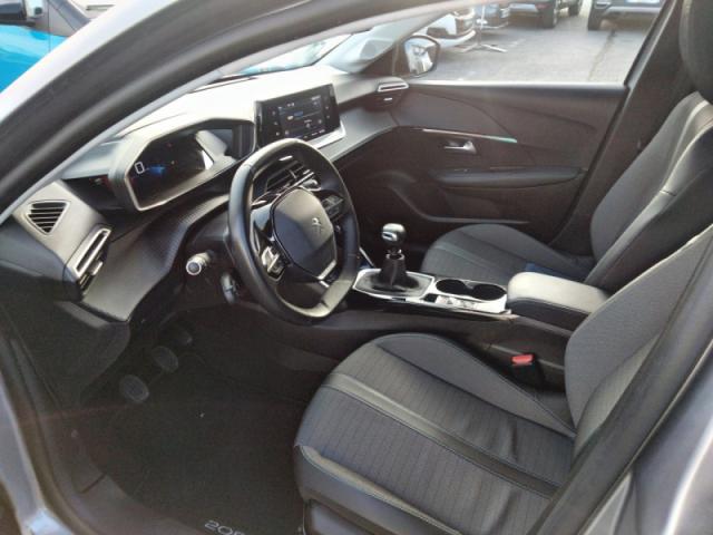 Peugeot 208 image 2