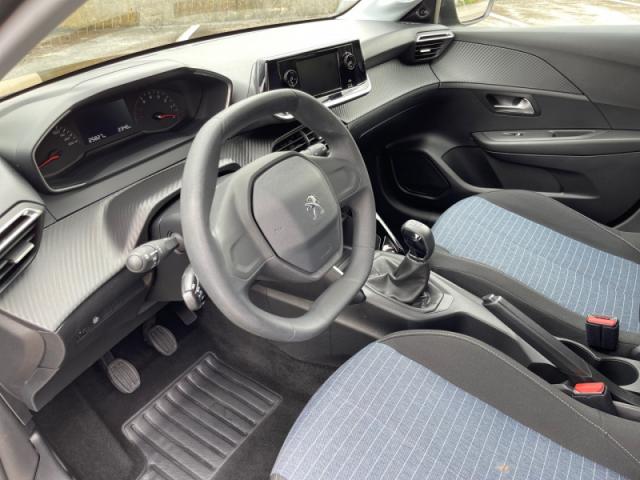 Peugeot 208 image 9