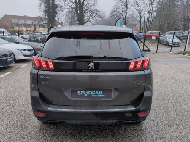 Peugeot 5008 image 1