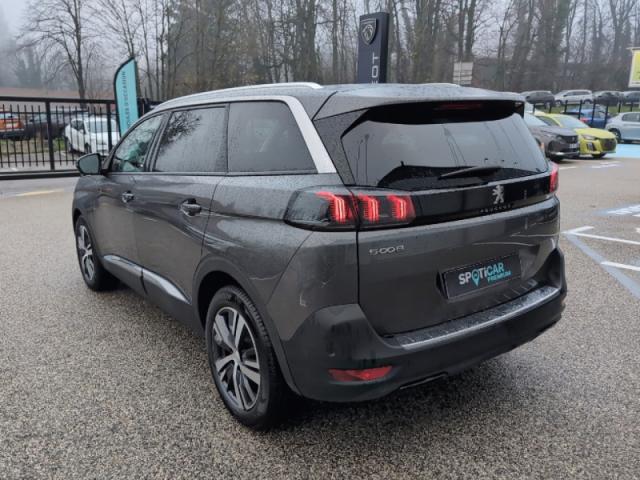 Peugeot 5008 image 2