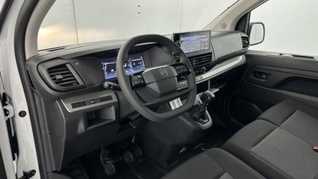Citroen Jumpy image 8