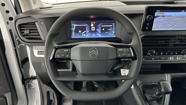 Citroen Jumpy image 2