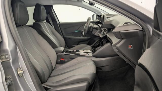 Peugeot 208 image 3