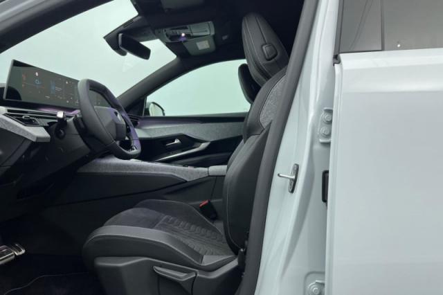 Peugeot 3008 image 3