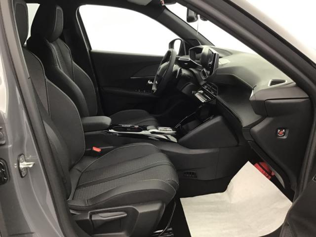 Peugeot 2008 image 5
