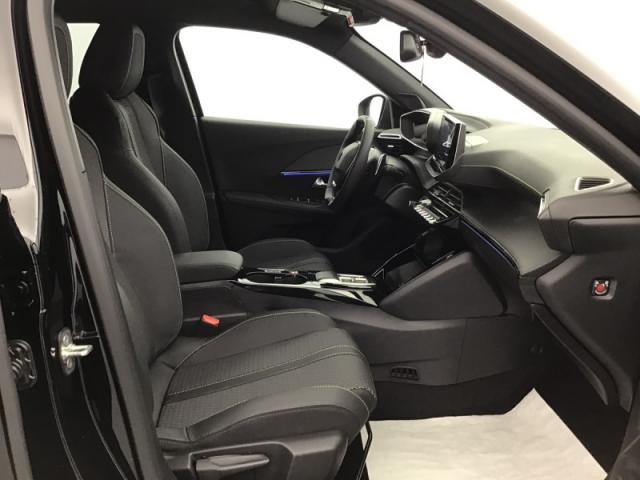Peugeot 2008 image 5