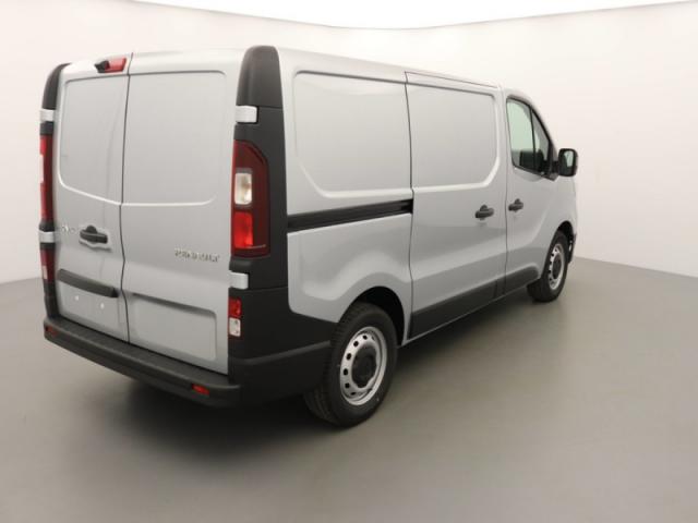 Renault Trafic image 1