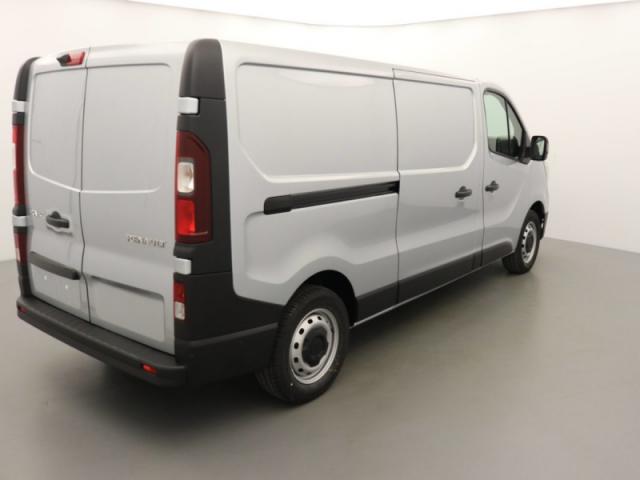 Renault Trafic image 1