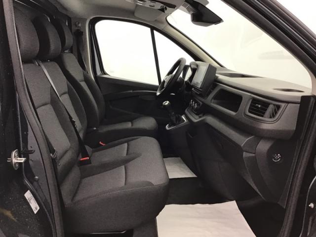 Renault Trafic image 3