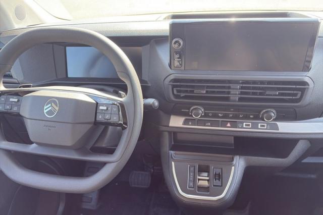 Citroen Jumpy image 9