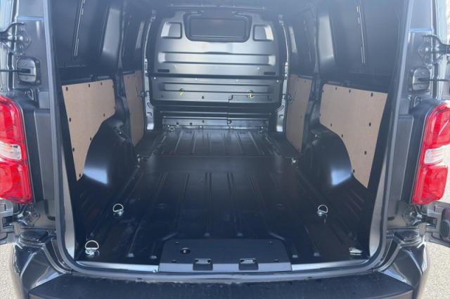 Citroen Jumpy image 2