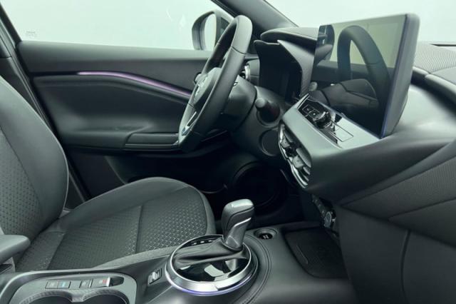 Nissan Juke image 7