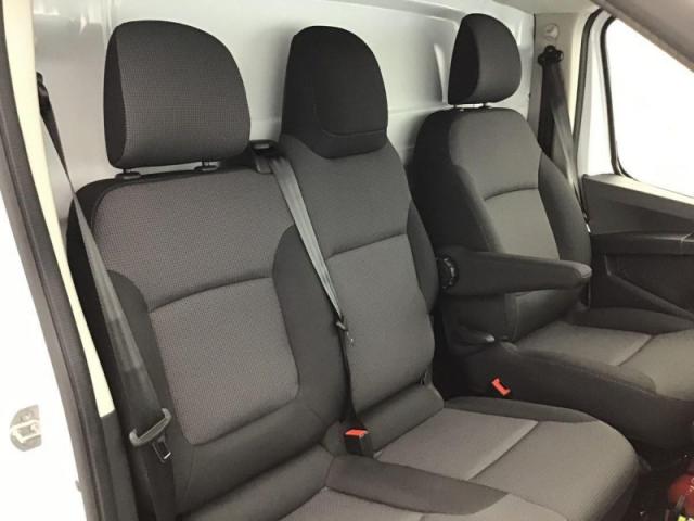 Renault Trafic image 3