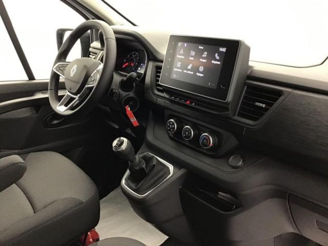 Renault Trafic image 1