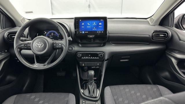 Toyota Yaris image 2