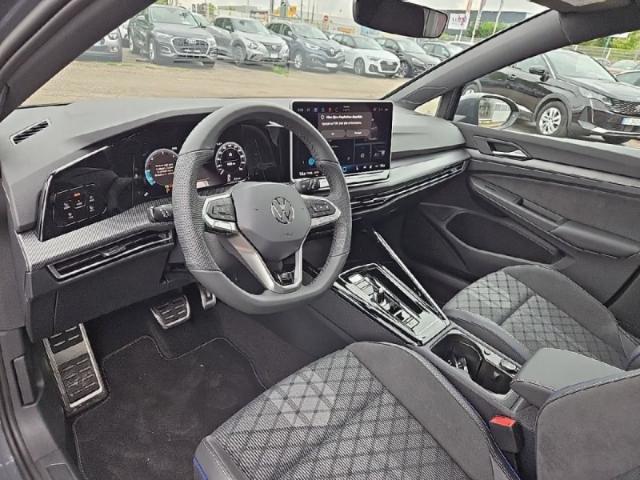 Volkswagen Golf image 7