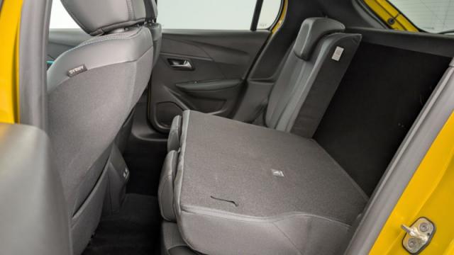 Peugeot 208 image 1