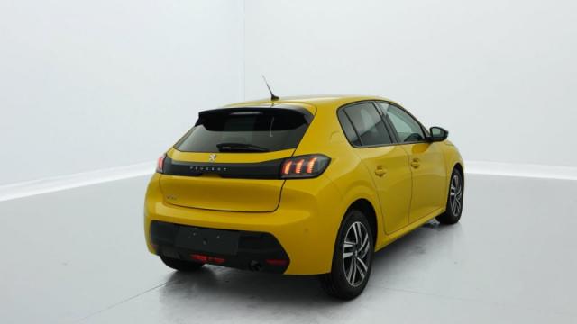 Peugeot 208 image 2