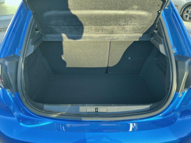 Peugeot 208 image 2