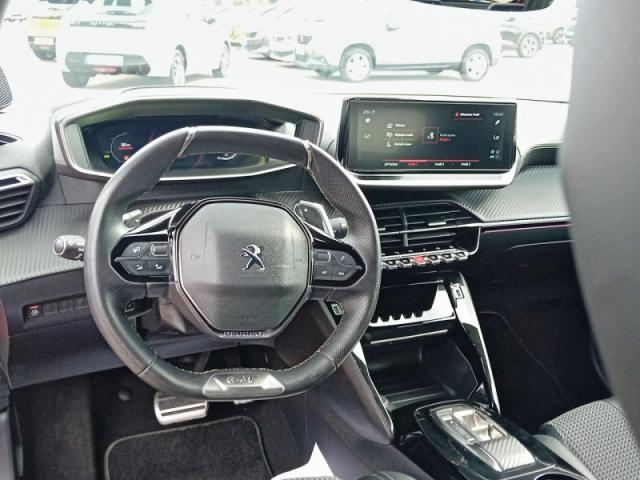 Peugeot 208 image 3